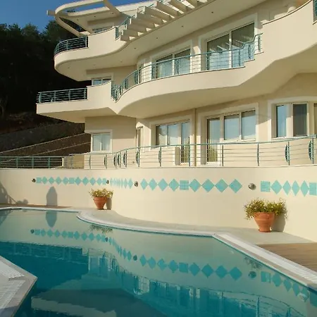 Liberty - Classic Luxury Sea View With Private Pool, Panoramic Views To & Corfu Old Town فيلة