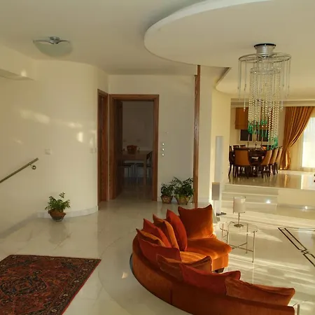 Liberty - Classic Luxury Sea View With Private Pool, Panoramic Views To & Corfu Old Town וילה
