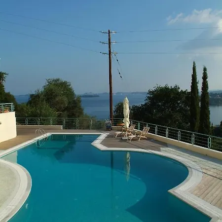 וילה Liberty - Classic Luxury Sea View With Private Pool, Panoramic Views To & Corfu Old Town קומנון