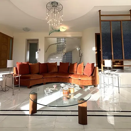 וילה Liberty - Classic Luxury Sea View With Private Pool, Panoramic Views To & Corfu Old Town קומנון